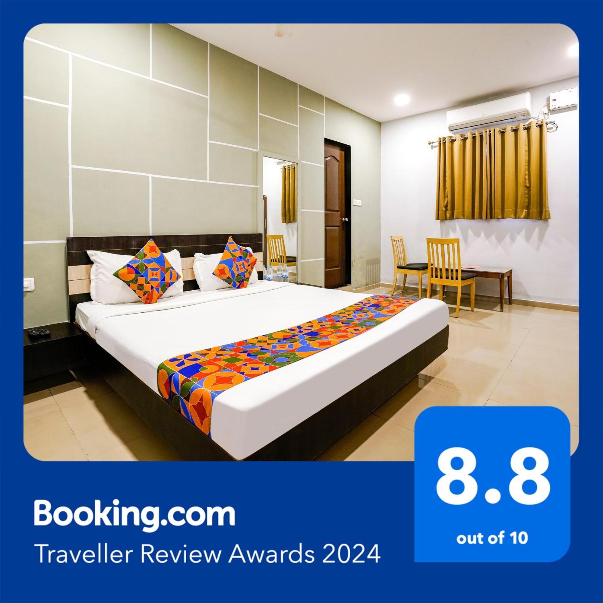 OYO 74642 Hotel Rajmandir Bhatha Bagian luar foto